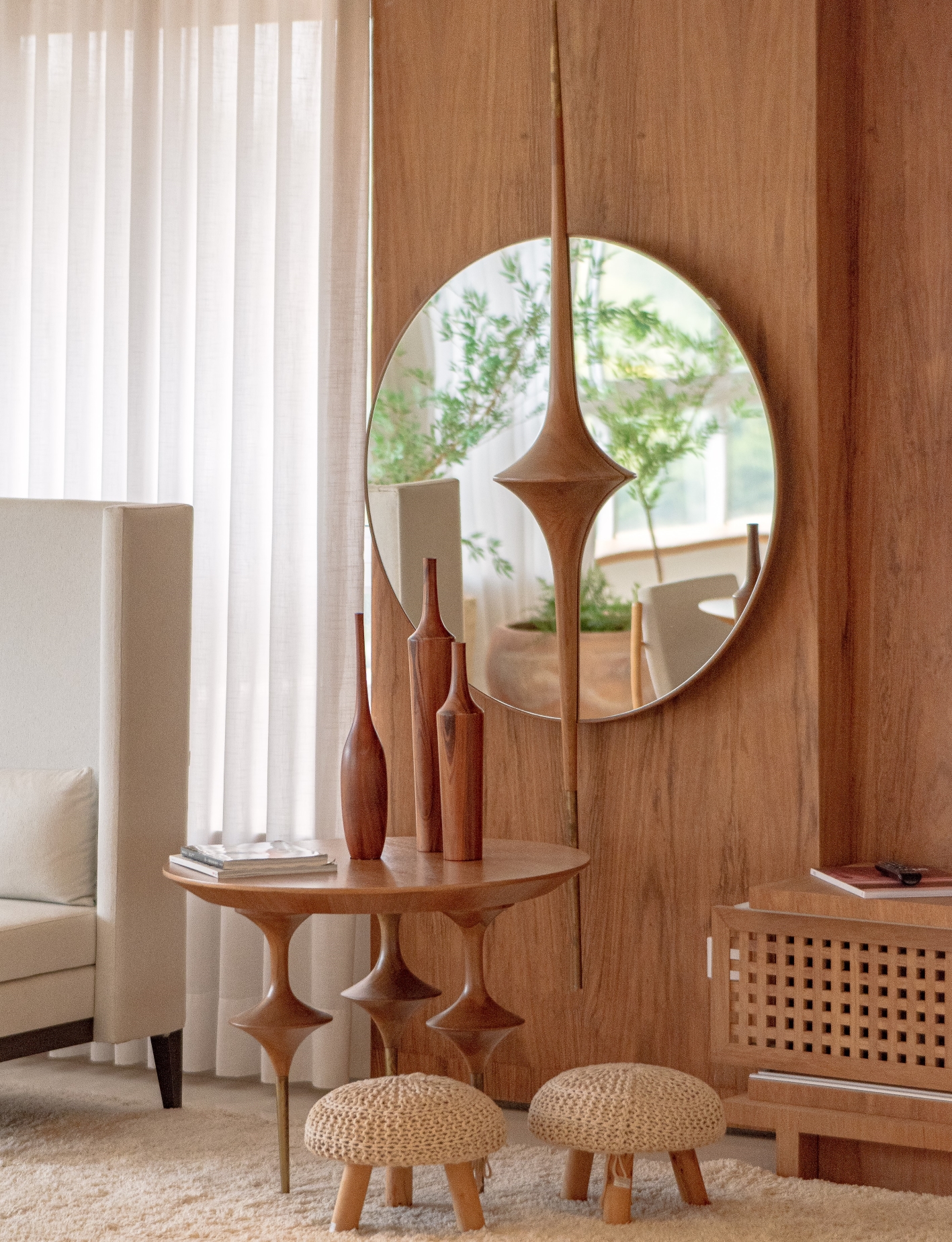 ESPELHO DE PAREDE BAILARINA UM E MESA LATERAL BAILARINA (2)