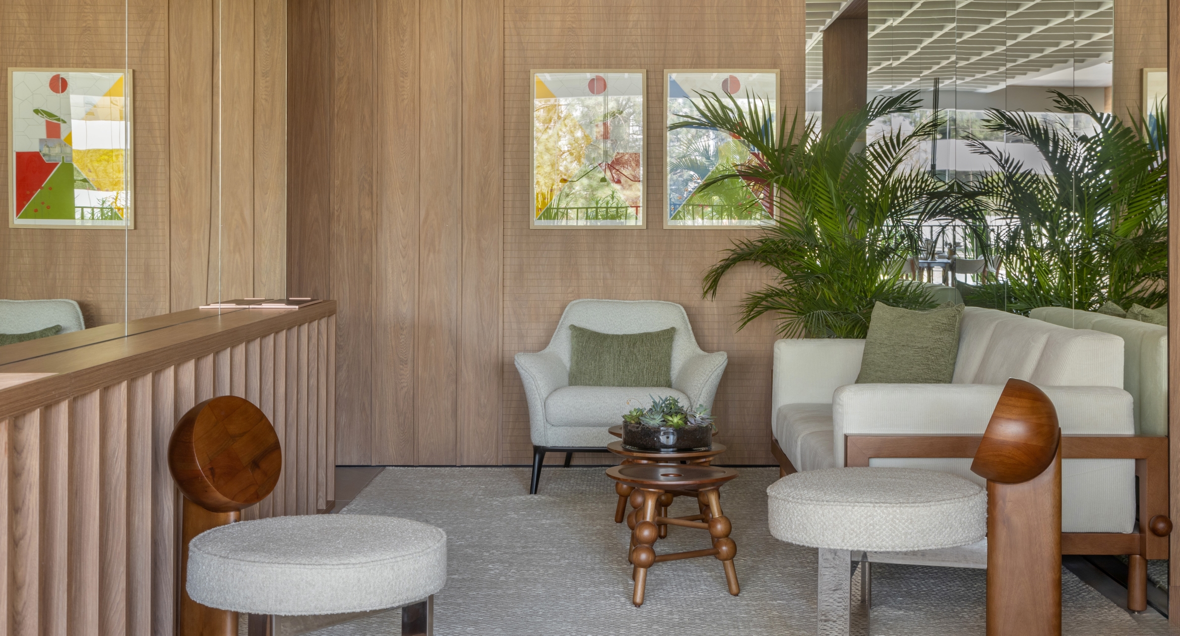 POLTRONA LINA SOFA BRASILEIRINHO E BANCO BRASILEIRINHO