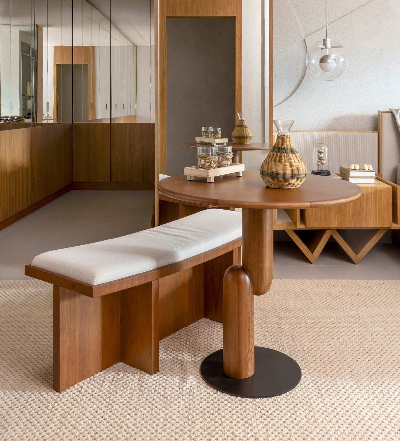 MESA LATERAL PARA SER FELIZ 02 E BANCO SORRISO