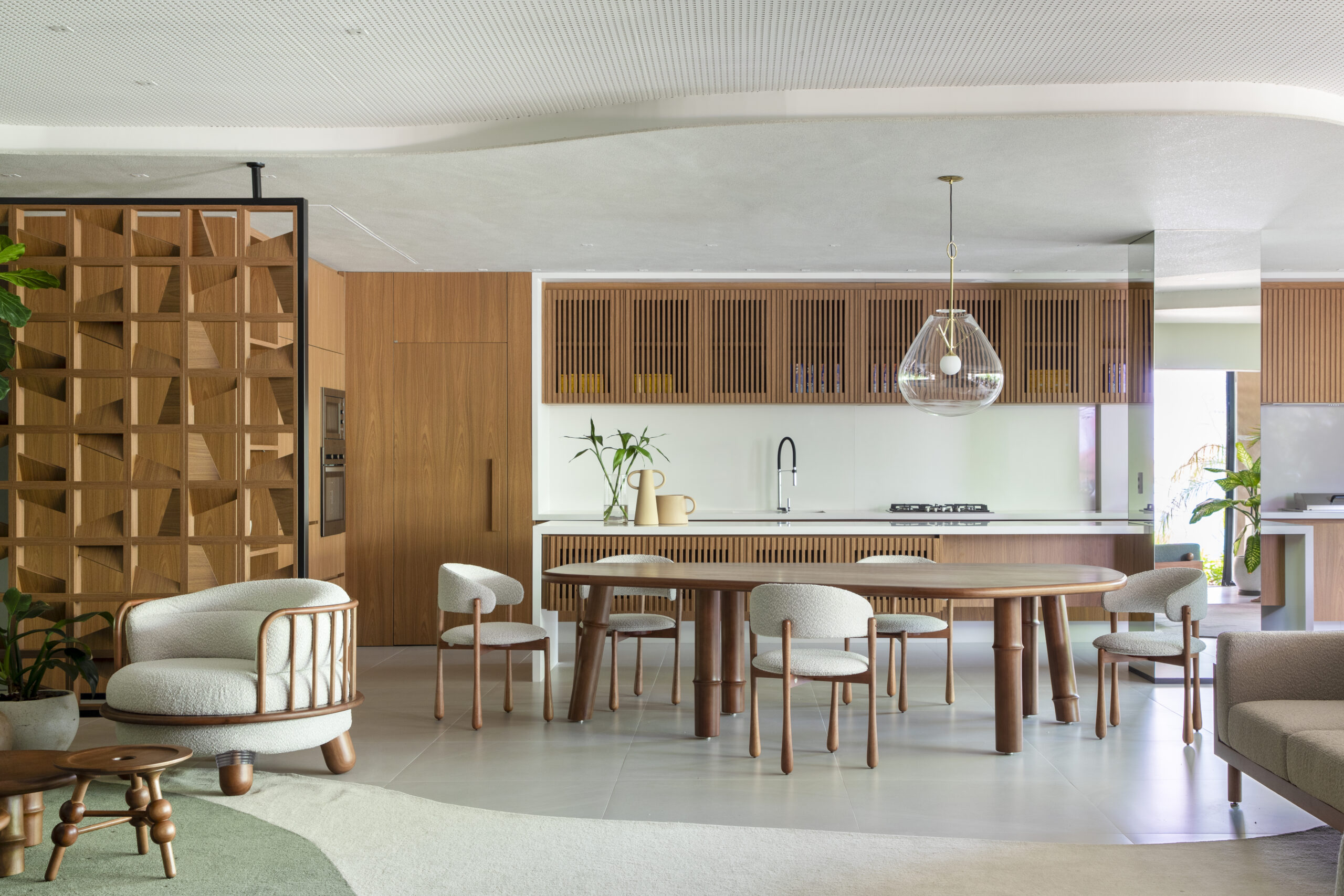 MESA DE JANTAR BAMBU E CADEIRA CHUVISCO E POLTRONA PARA SER FELIZ 03