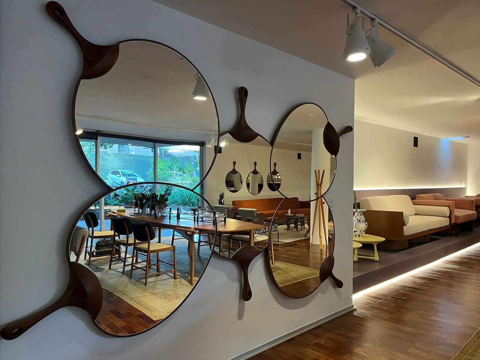 ESPELHO DE PAREDE CHUVA COMPOSICAO (8)