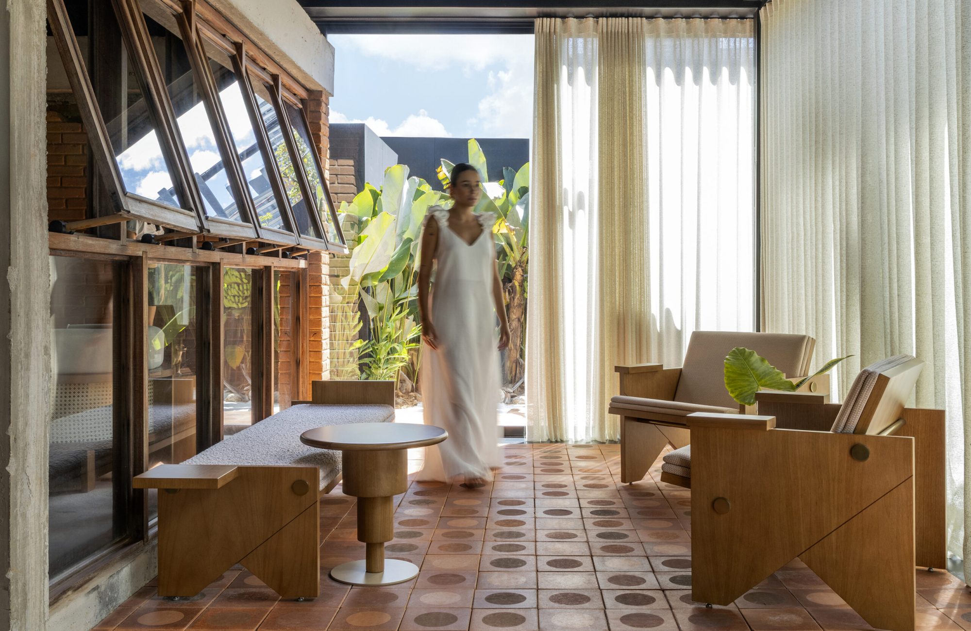 MESA LATERAL PISA 02 (3)